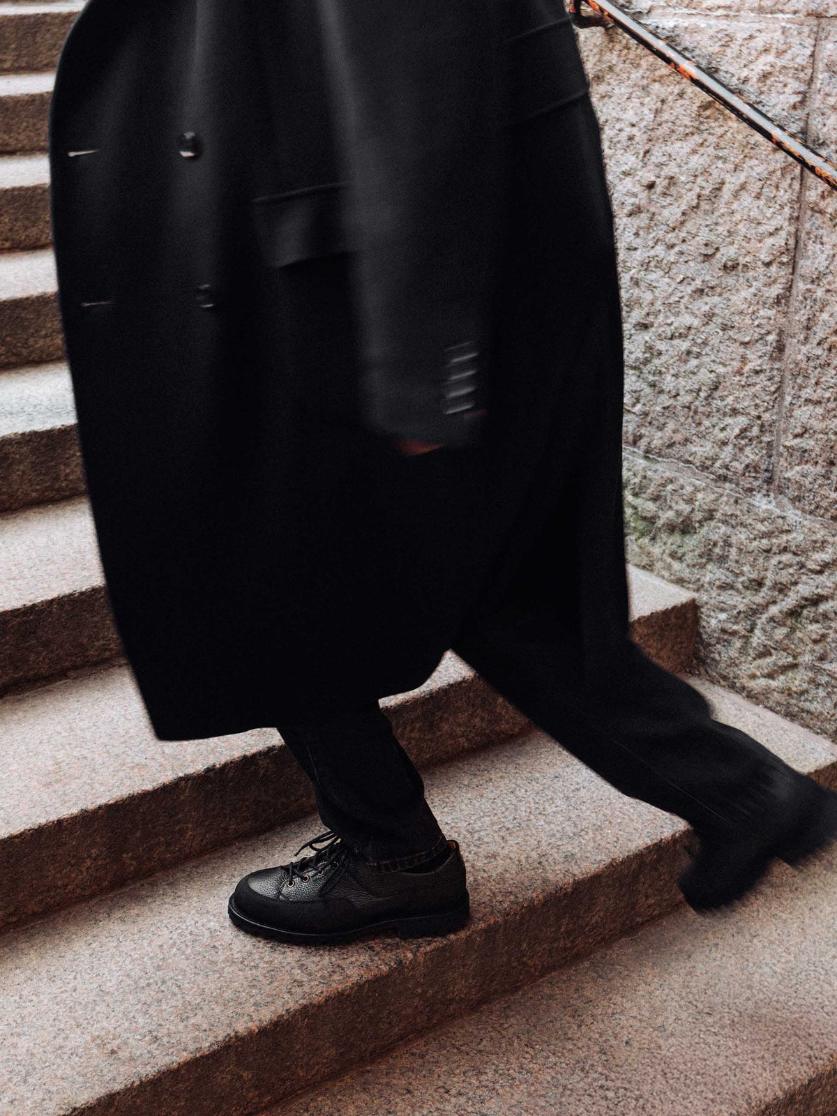 The Hybrid Hiker Sneaker - Black Grain – Aveltero men's footwear